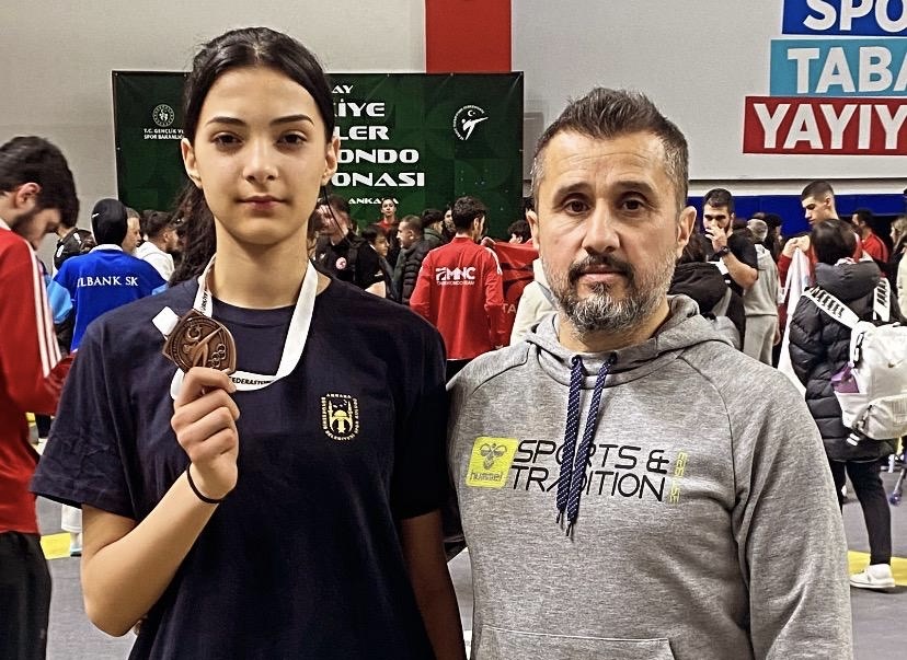  21-23 Şubat tarihlerinde Ankara’da düzenlenen Gençler Türkiye Şampiyonası’nda Yerköylü sporcu