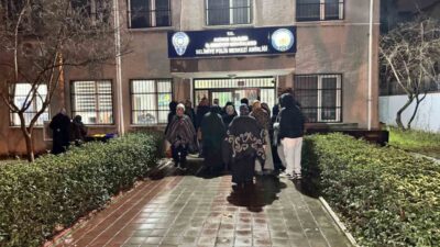 Edirne’de, kendisini turizm firması çalışanı olarak tanıtarak 17 kişiyi umreye