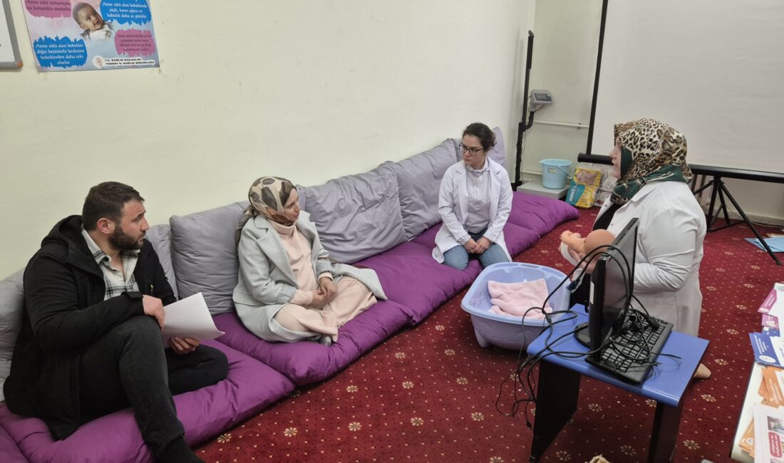 Yerköy İlçe Sağlık Müdürlüğü bünyesinde yürütülen Gebe Okulu programı kapsamında