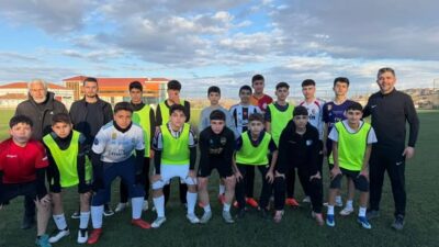 Yerköy Bağlarbaşı Köselispor U15 takımı, antrenman sırasında anlamlı bir ziyaretle