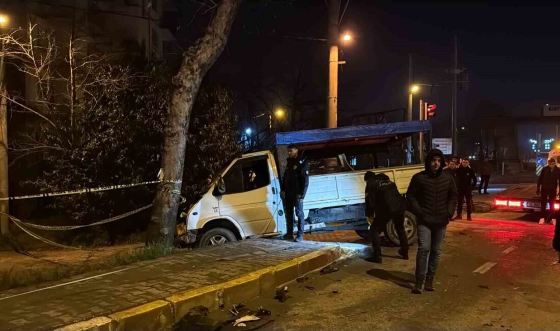 Sakarya’nın Erenler ilçesinde D-650 karayolunda meydana gelen kazada, bir kamyonetin