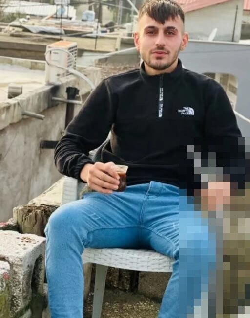 Hatay’ın Reyhanlı ilçesinde, 20 yaşındaki Mustafa Demir alacak-verecek tartışmasında kurşunların