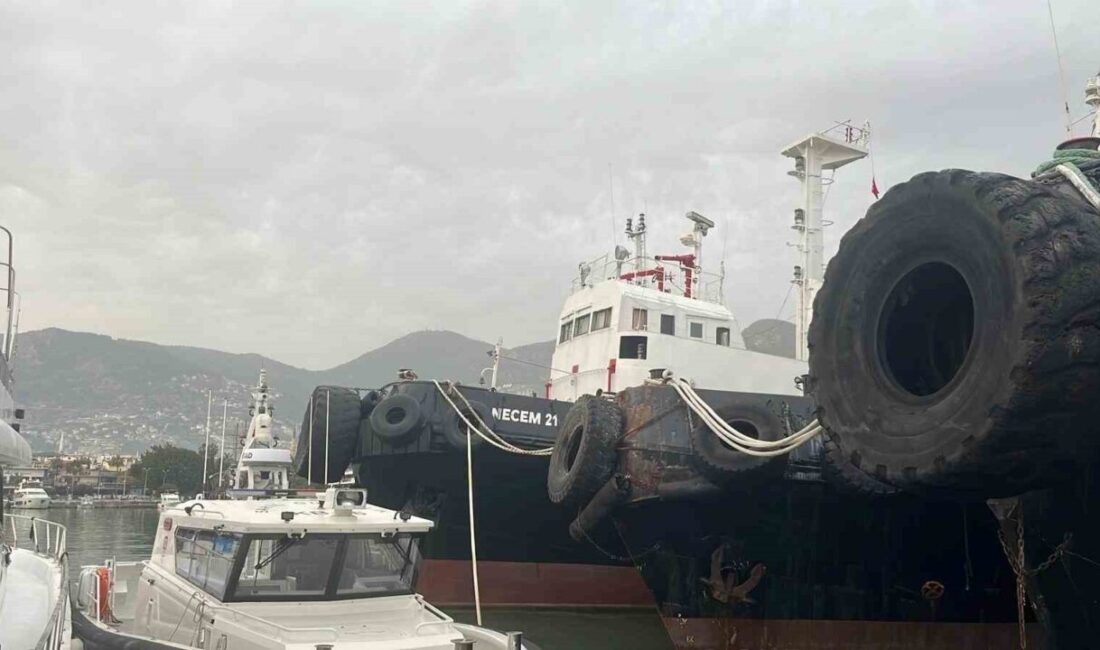 Antalya’nın Alanya ilçesinde bulunan bir balıkçı barınağında bir erkek cesedi