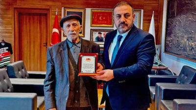 Çiçekdağı Belediye Başkanı Hasan Hakanoğlu, ilçeye bağlı Halaçlı Köyü’nde geleneksel