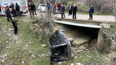 Amasya’nın bir köyünde meydana gelen trafik kazasında, sürücüsünün kontrolünü kaybettiği