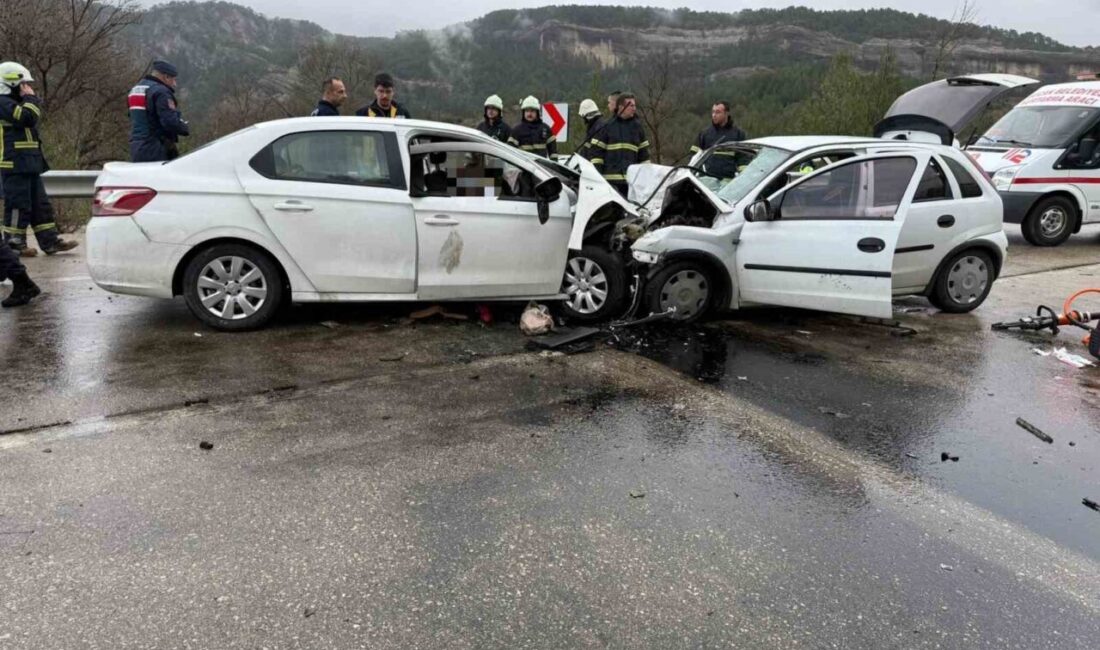 Ağlasun ilçesinde meydana gelen ve Antalya-Isparta kara yolunda gerçekleşen trafik