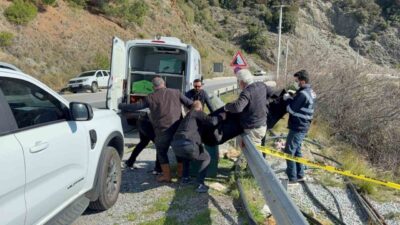 Gazipaşa ilçesinde sabah saatlerinde yol kenarında cansız bir şekilde bulunan