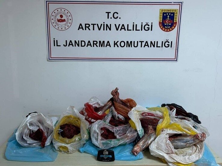 Artvin’de Jandarma ekipleri, kaçak avcılıkla mücadele kapsamında yapılan kontrollerde 60