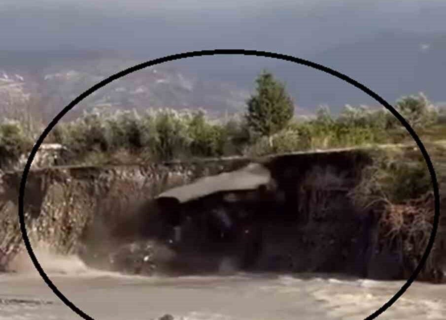 Hatay’da, Meteoroloji’nin aşırı yağış uyarısının ardından Dörtyol ilçesinde yaşanan sel
