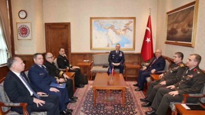 Milli Savunma Bakanı Yaşar Güler, NATO’ya bağlı Avrupa Müttefik Kuvvetleri