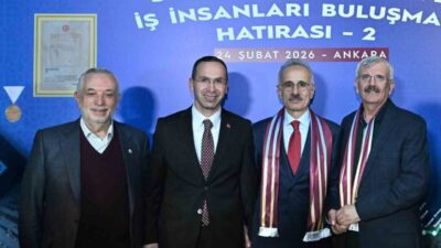 Ulaştırma ve Altyapı Bakanı Abdulkadir Uraloğlu, Ankara’daki ‘Trabzon; Siyaset, Bürokrasi