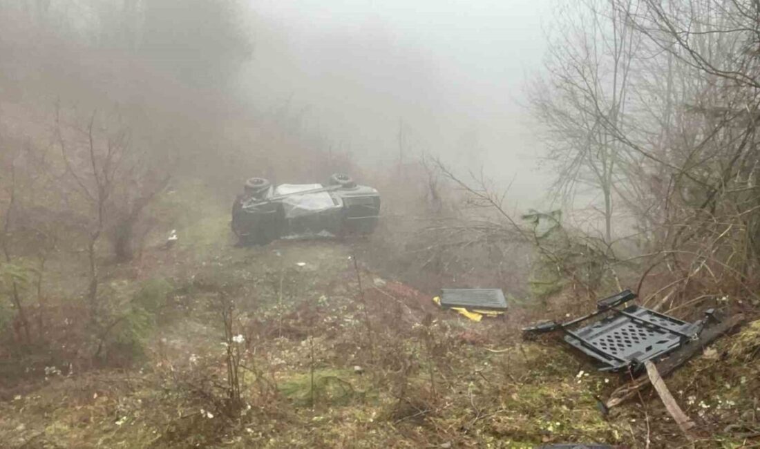 Kumluca beldesine bağlı Ceyüpler köyünde meydana gelen trafik kazasında, sis