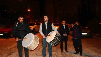 Ankara’da Ramazan ayının başlamasıyla birlikte davulcular ilk sahur vakti için