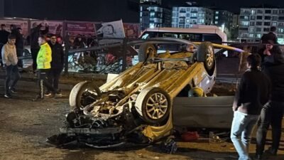Batman’da meydana gelen trafik kazasında, bir aracın demir korkulukları aşarak