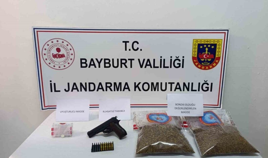 Bayburt’ta Jandarma ekipleri, Değirmencik köyünde bir eve yaptıkları operasyonda uyuşturucu