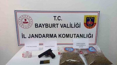Bayburt’ta Jandarma ekipleri, Değirmencik köyünde bir eve yaptıkları operasyonda uyuşturucu
