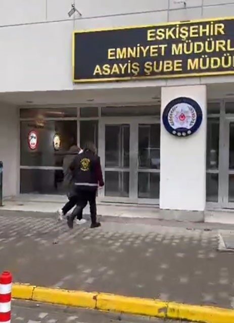 Eskişehir’de gerçekleşen evden hırsızlık olayıyla ilgili Asayiş Şube Müdürlüğü ve