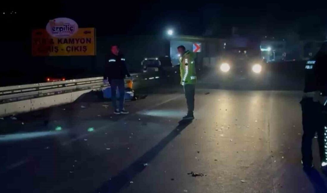 Bolu’da bir kadın, fabrikada çalışan oğlunu almaya gelen scooter sürerken