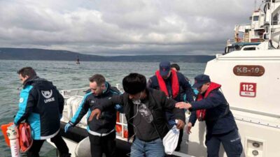 Çanakkale Boğazı’nda, Bozcaada yakınlarında bir ticari gemide rahatsızlanan bir kişinin