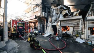 Buca ilçesindeki bir yoğurt üretim işletmesinde çıkan yangın, itfaiye ekiplerinin