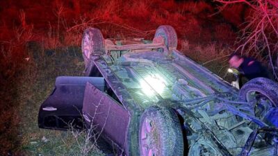 Bucak ilçesinde meydana gelen trafik kazasında sürücü direksiyon hakimiyetini kaybederek