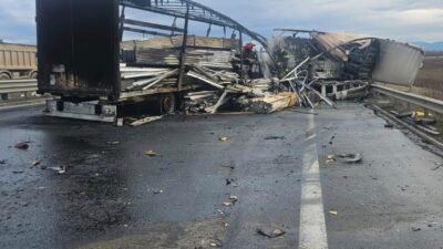 Sofya, Bulgaristan’ın başkenti, bir arızadan ötürü otoyol kenarında duran bir