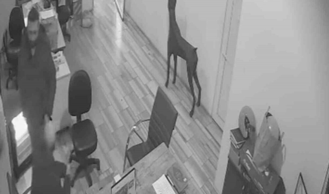 Bir iş yerinde yaşanan olayda Bursa’da, kolonya dökülen bir vatandaşın