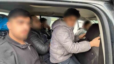 Bursa’da gerçekleştirilen operasyonda, yasa dışı yollarla ülkeye giriş yapan yabancı