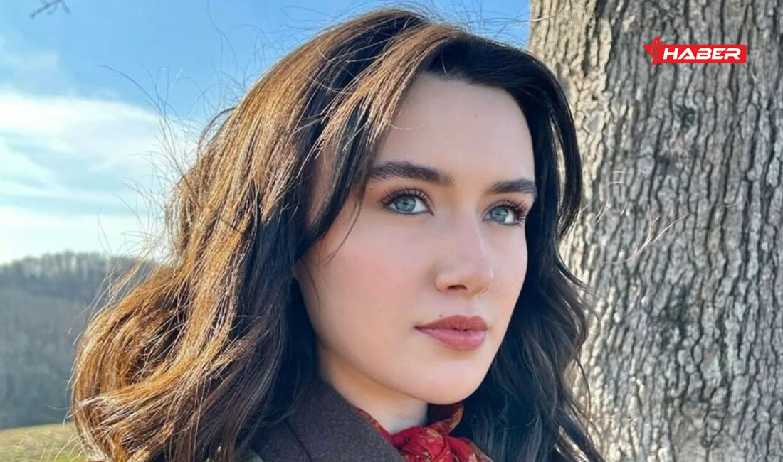 Kanal 7 ekranlarında yayınlanan Rüzgarlı Tepe dizisinde “Zeynep” karakterine hayat