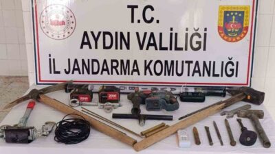 Çine ilçesinde izinsiz kazı yapıldığı bilgisine ulaşan Jandarma ekipleri, 9