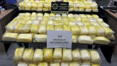Şırnak’ın Cizre ilçesinde gerçekleştirilen etkileyici operasyon sonucunda, 142 kilogram metamfetamin