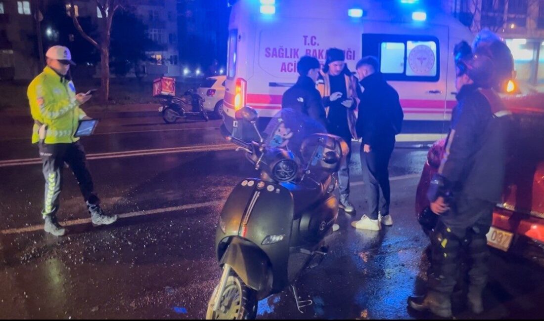 Çorlu, Tekirdağ’da bir motosiklet sürücüsü, seyir halindeyken suyla kaplı bir
