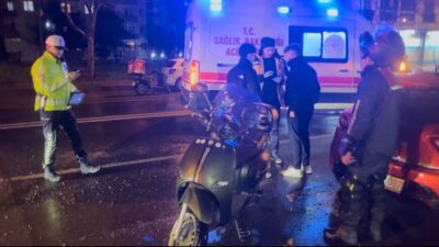 Çorlu, Tekirdağ’da bir motosiklet sürücüsü, seyir halindeyken suyla kaplı bir
