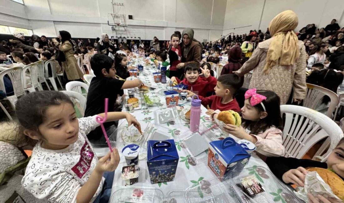 Çorum Belediyesi, çocuklara yönelik geleneksel tekne orucu iftar programını düzenleyerek