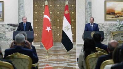 Türkiye Cumhurbaşkanı Recep Tayyip Erdoğan, Mısır Cumhurbaşkanı Abdulfettah es-Sisi ile