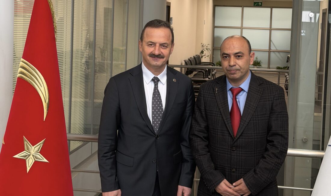 Anahtar Parti Yerköy İlçe Başkanı Alperen Gül ve beraberindeki yönetim