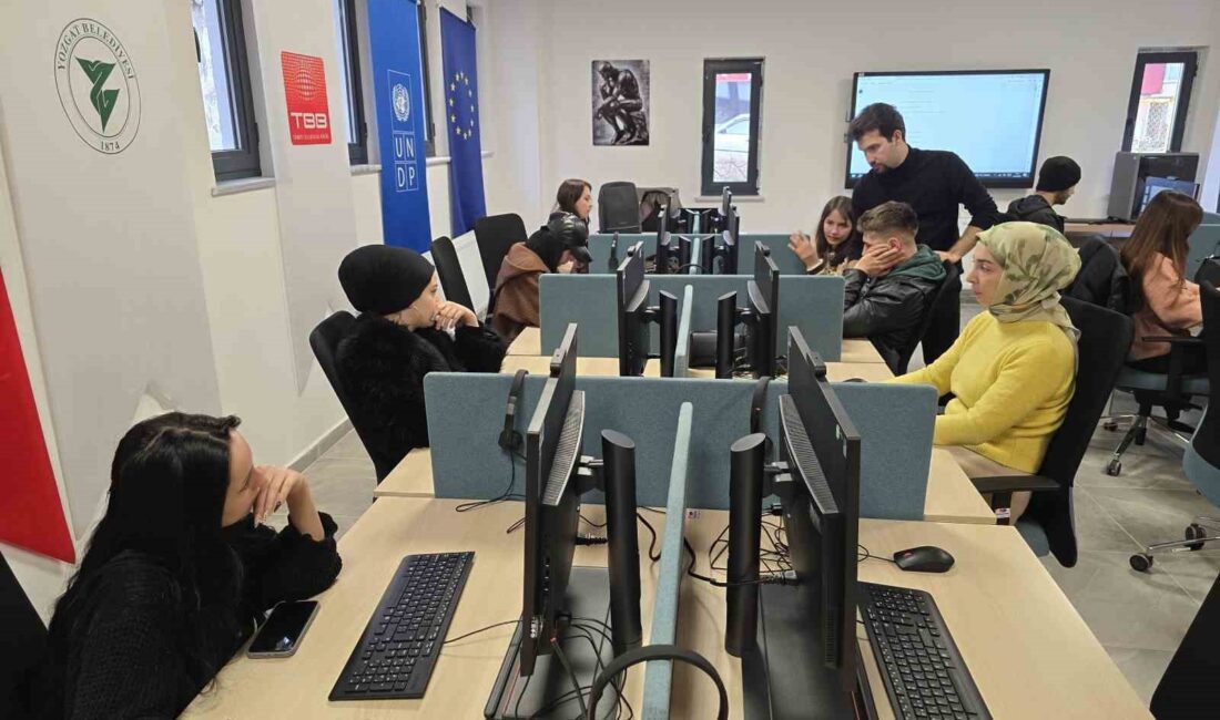 Yozgat Belediyesi’nin açtığı ‘Dijital Gençlik Merkezi’ gençler tarafından yoğun ilgi