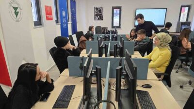 Yozgat Belediyesi’nin açtığı ‘Dijital Gençlik Merkezi’ gençler tarafından yoğun ilgi