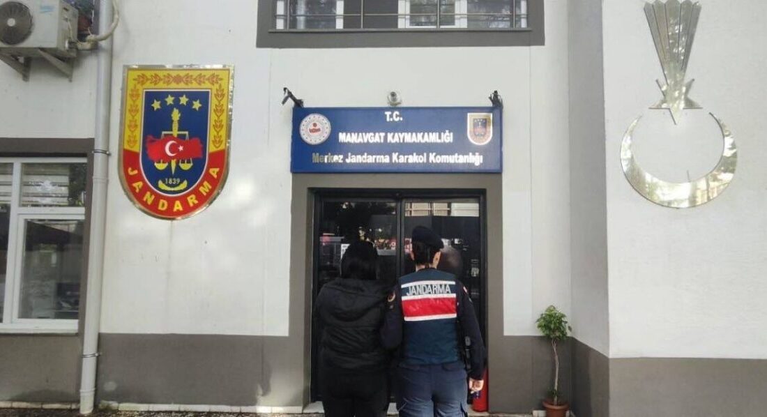 Manavgat ilçesinde dolandırıcılık suçundan hakkında kesinleşmiş 17 yıl 2 ay