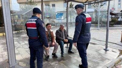 Yozgat’ın Boğazlıyan ilçesinde jandarma ekipleri, son dönemde artan dolandırıcılık olaylarına