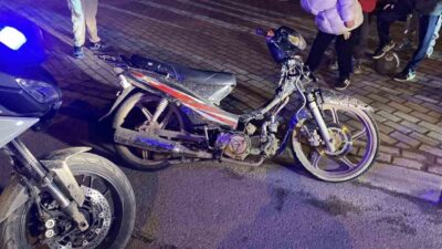 Bursa’nın İnegöl ilçesinde polis ekipleri, plakasız motosiklet sürücüsüne yaptıkları dur