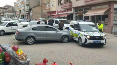 Kastamonu’nun Taşköprü ilçesinde, polisin “dur” uyarısına uymayan bir sürücünün kaçtığı