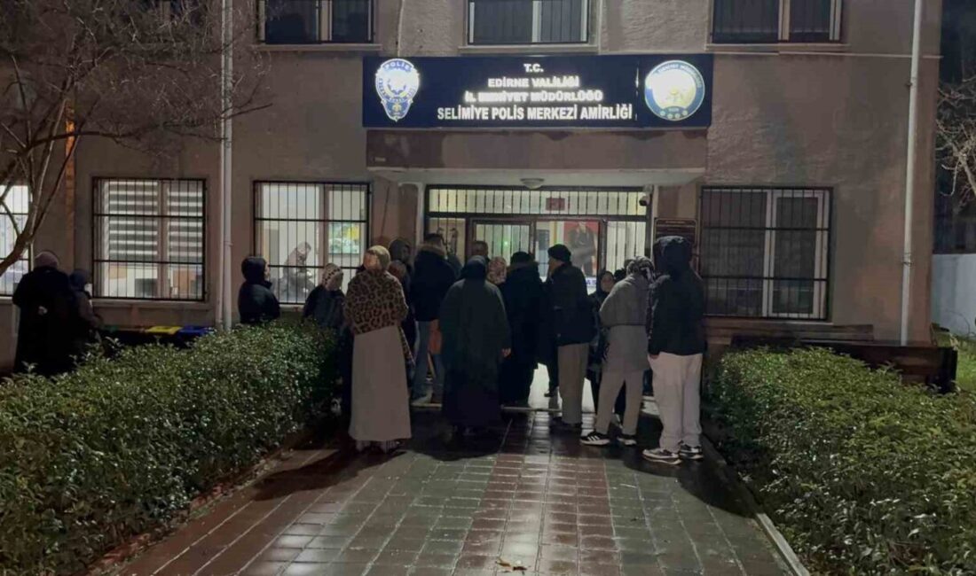 Edirne’de, umre ibadetini yerine getirmek üzere bir turizm firması çalışanıyla