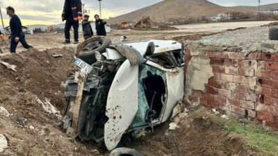 Kovancılar ilçesinde meydana gelen trafik kazasında, sürücü direksiyon hakimiyetini kaybederek