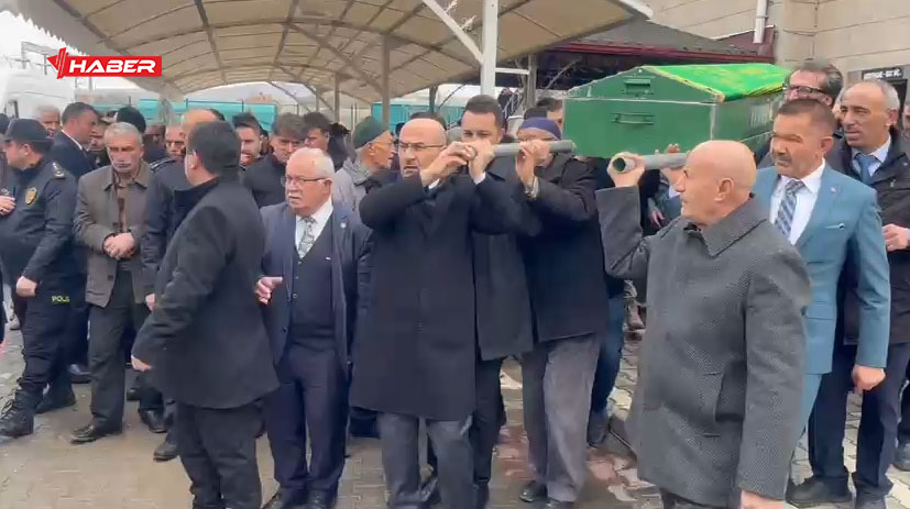 Emniyet Genel Müdürü Mahmut Demirtaş, eniştesi Mehmet Dinç’in cenaze törenine