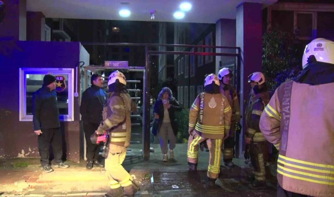 Esenyurt’ta bir apartmanın 5. katında çıkan yangın, itfaiye ekiplerinin hızlı