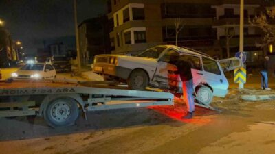 Eskişehir’de meydana gelen trafik kazasında 4 kişi yaralandı. Kaza, Emek