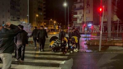 Talas ilçesinde meydana gelen trafik kazasında ciple çarpışan motosiklet sürücüsü