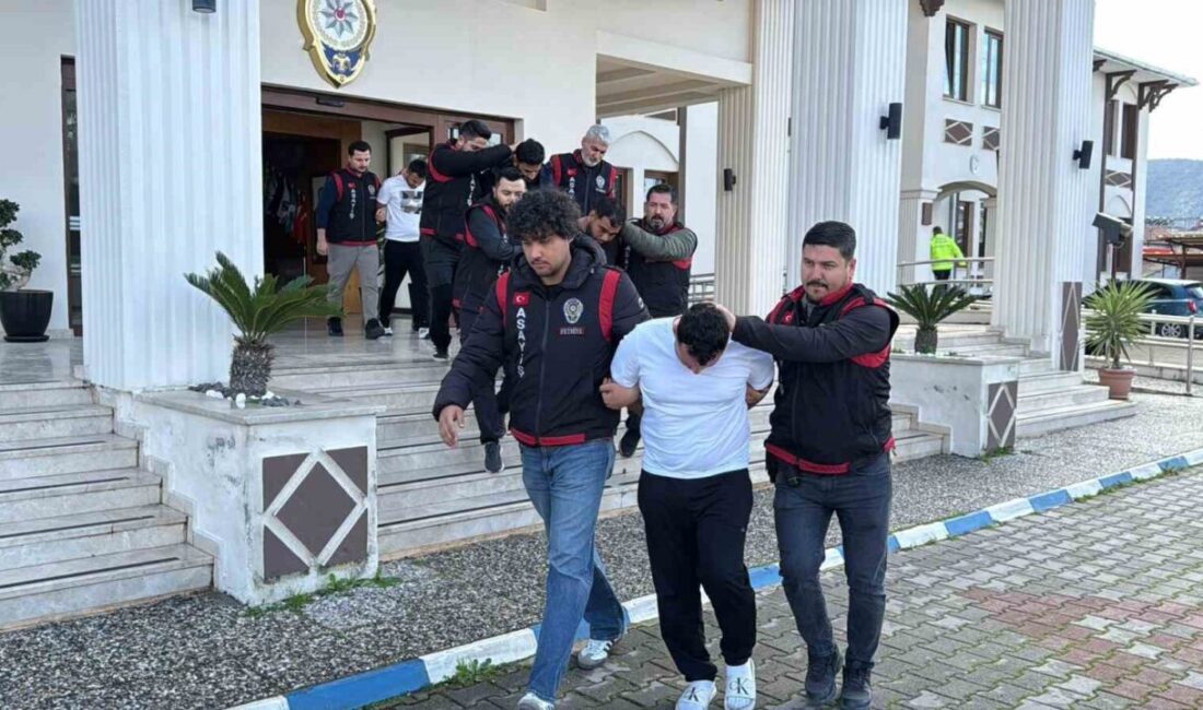 Fethiye ilçesinde, firariler de dahil olmak üzere toplam 12 şüpheliden