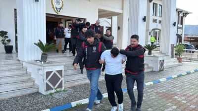 Fethiye ilçesinde, firariler de dahil olmak üzere toplam 12 şüpheliden